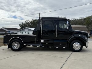 2015_Freighliner_M2_112_Sportchassis_2493_3993