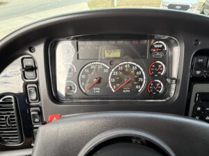 2015_Freighliner_M2_112_Sportchassis_2493_4009