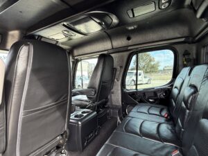 2015_Freighliner_M2_112_Sportchassis_2493_4012